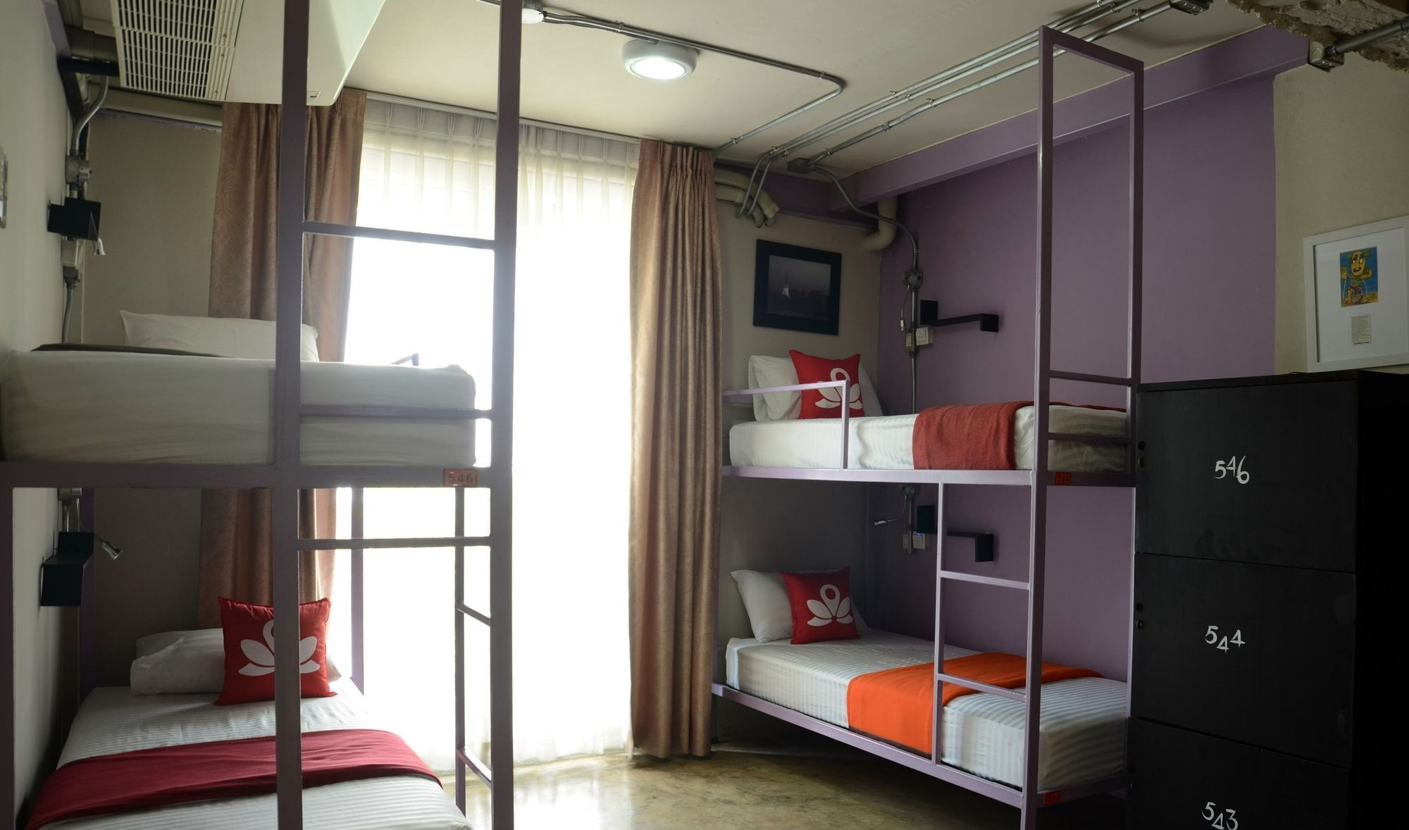 Zen Rooms Silom 14 กรุงเทพมหานคร ภายนอก รูปภาพ